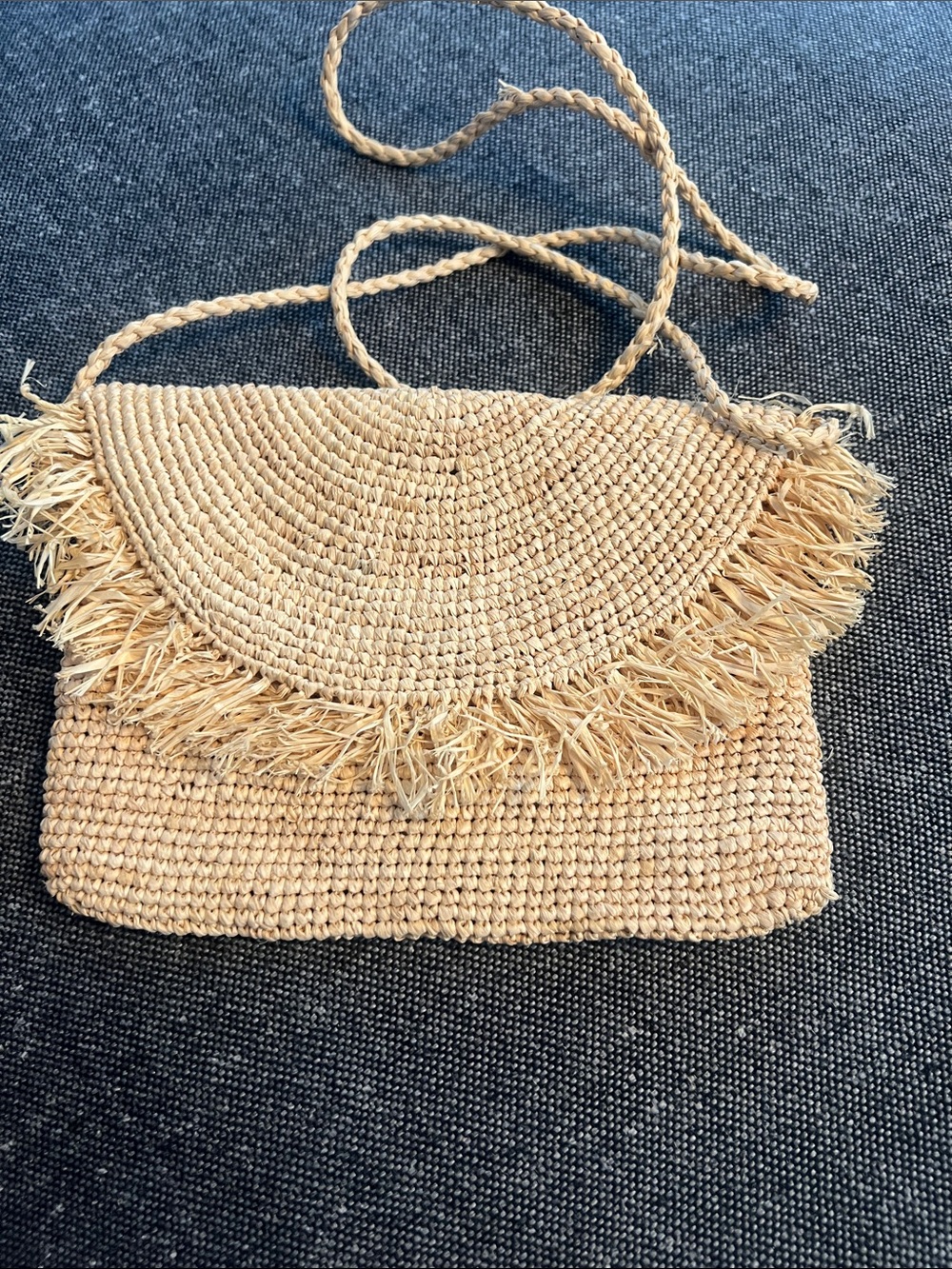 mar y sol- straw clutch with crossbody strap